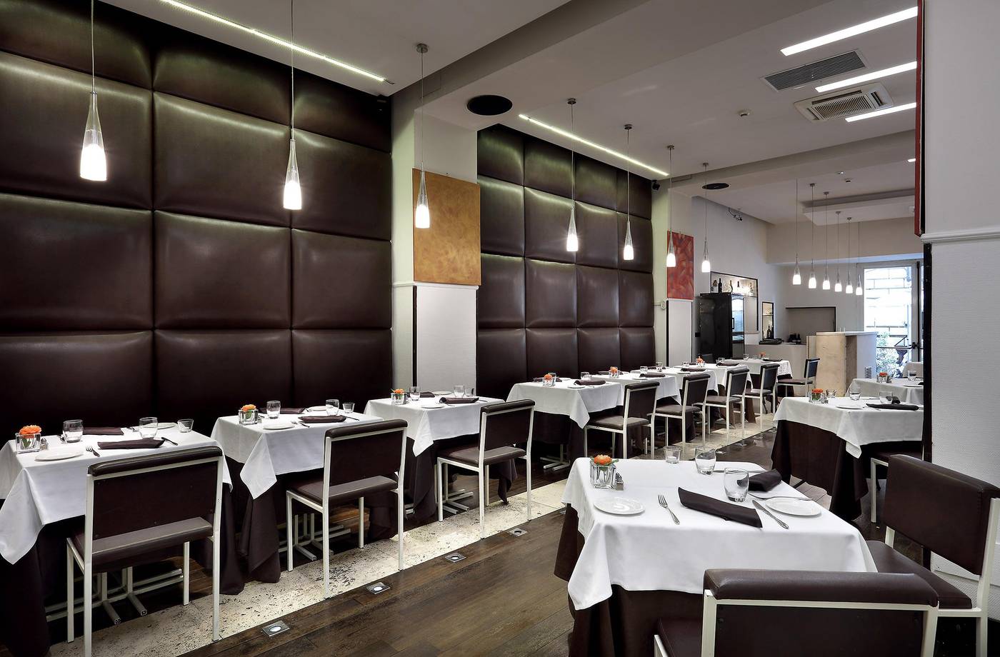 International-Palace-Restaurant-40