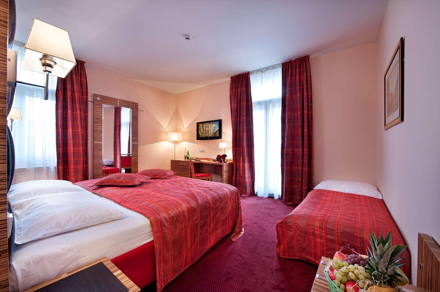 EA-Hotel-Sonata-Room-15