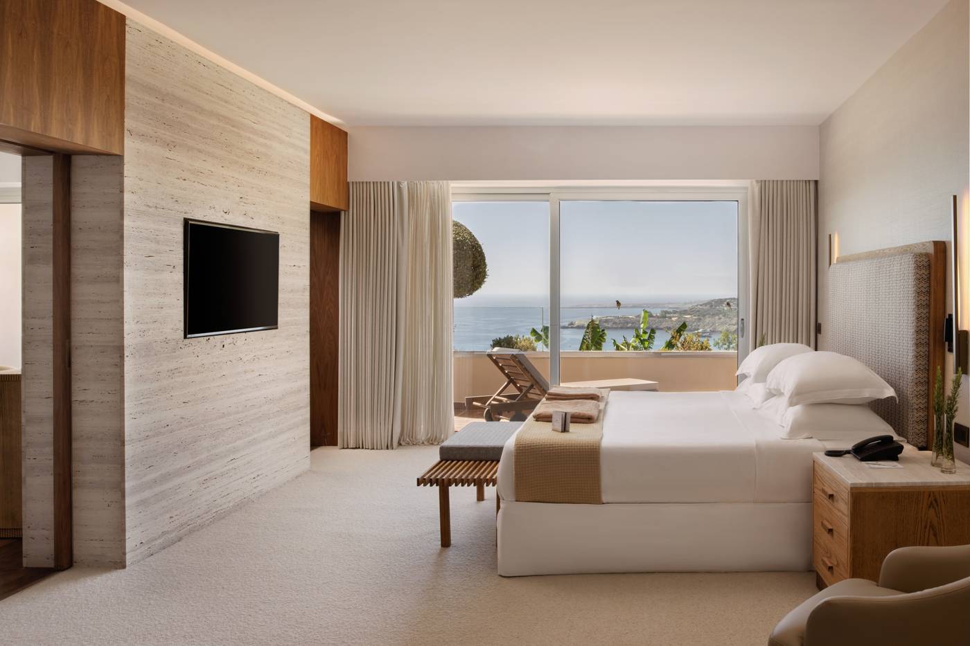 Grecian-Park-Hotel-Room-30