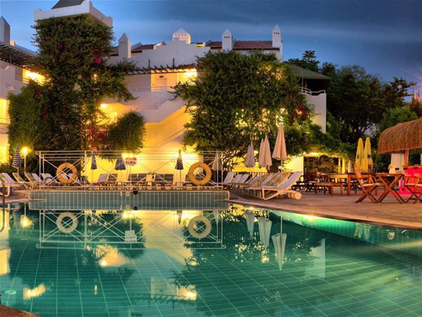 Golden-Gate-General-view-3