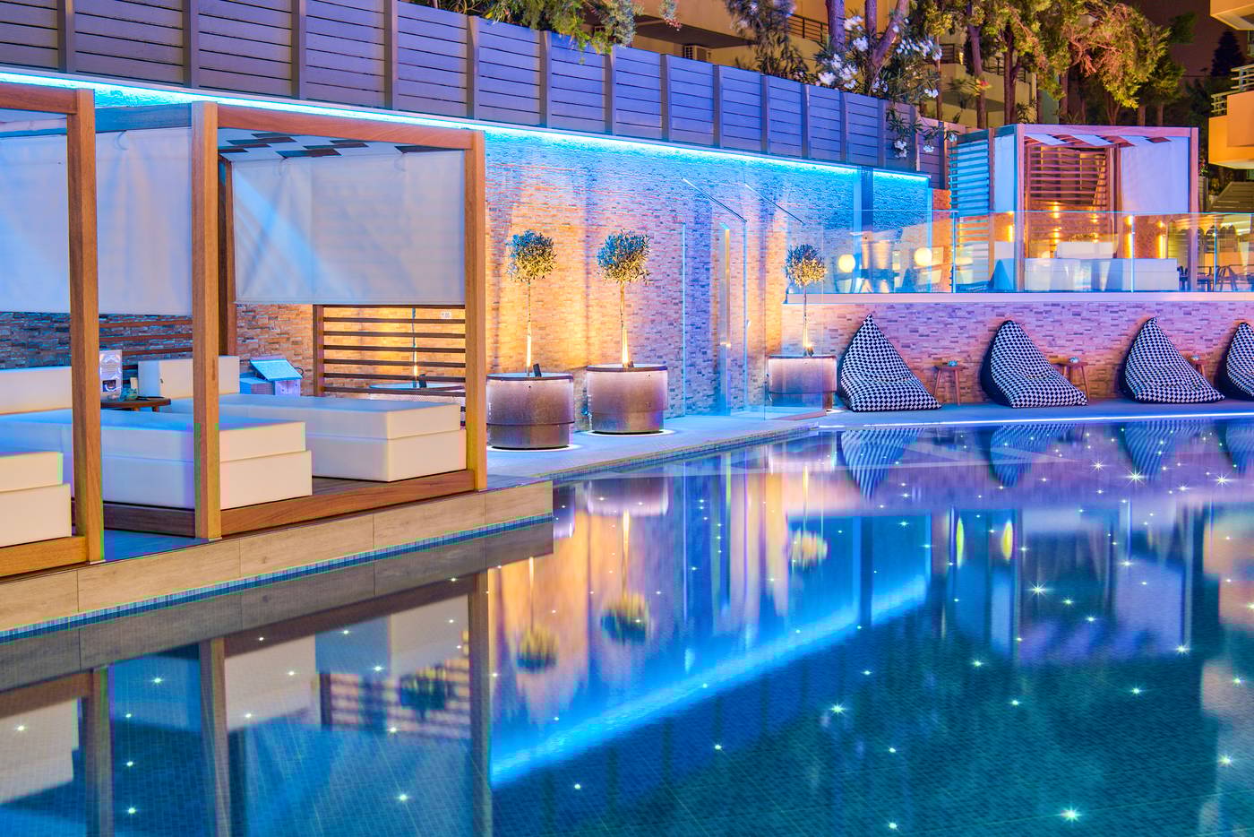 Bio-Suites-Hotel-Pool-13