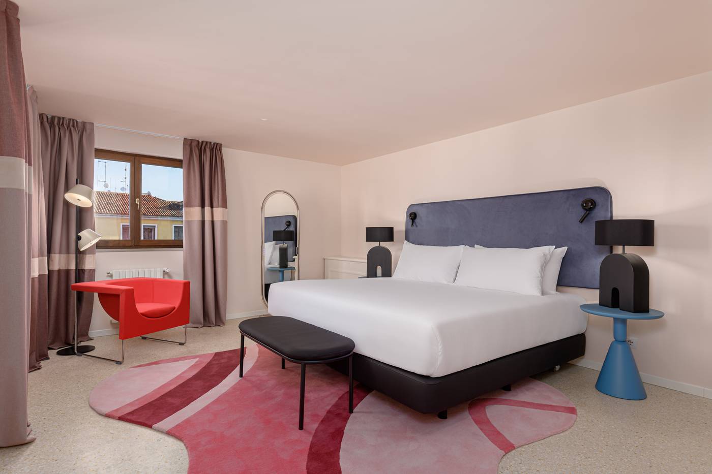 Palazzo-Dei-Fiori-By-Room-Mate-Room-33