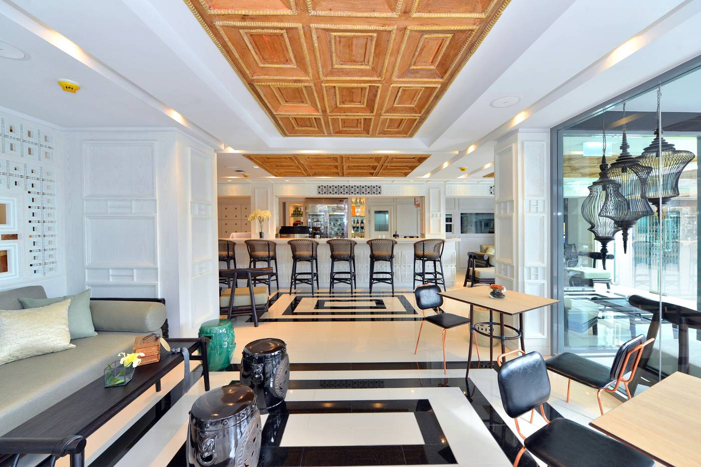 Riva-Arun-Bangkok-Lobby-9