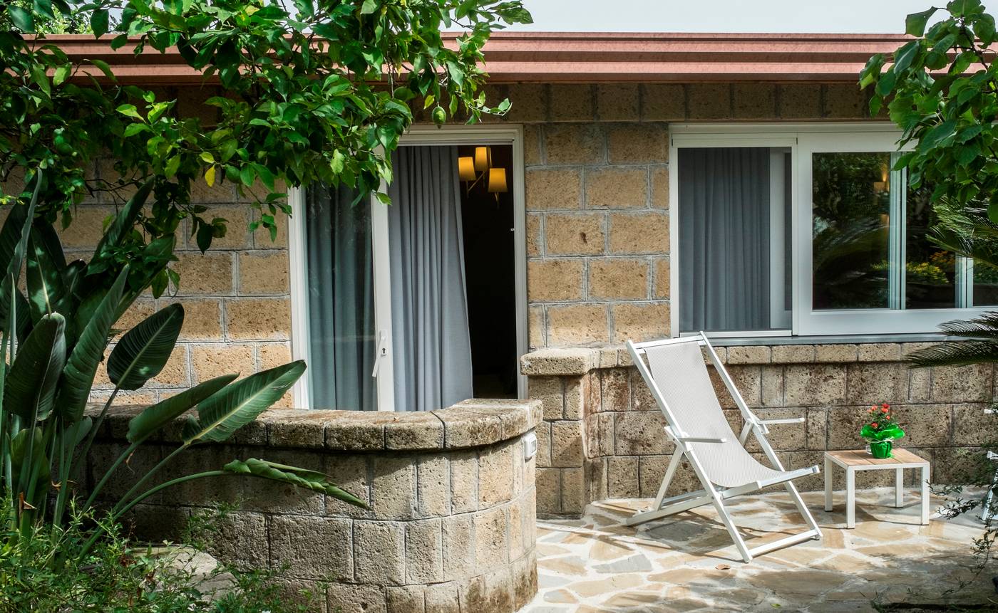 Il-Roseto-Resort-Room-8