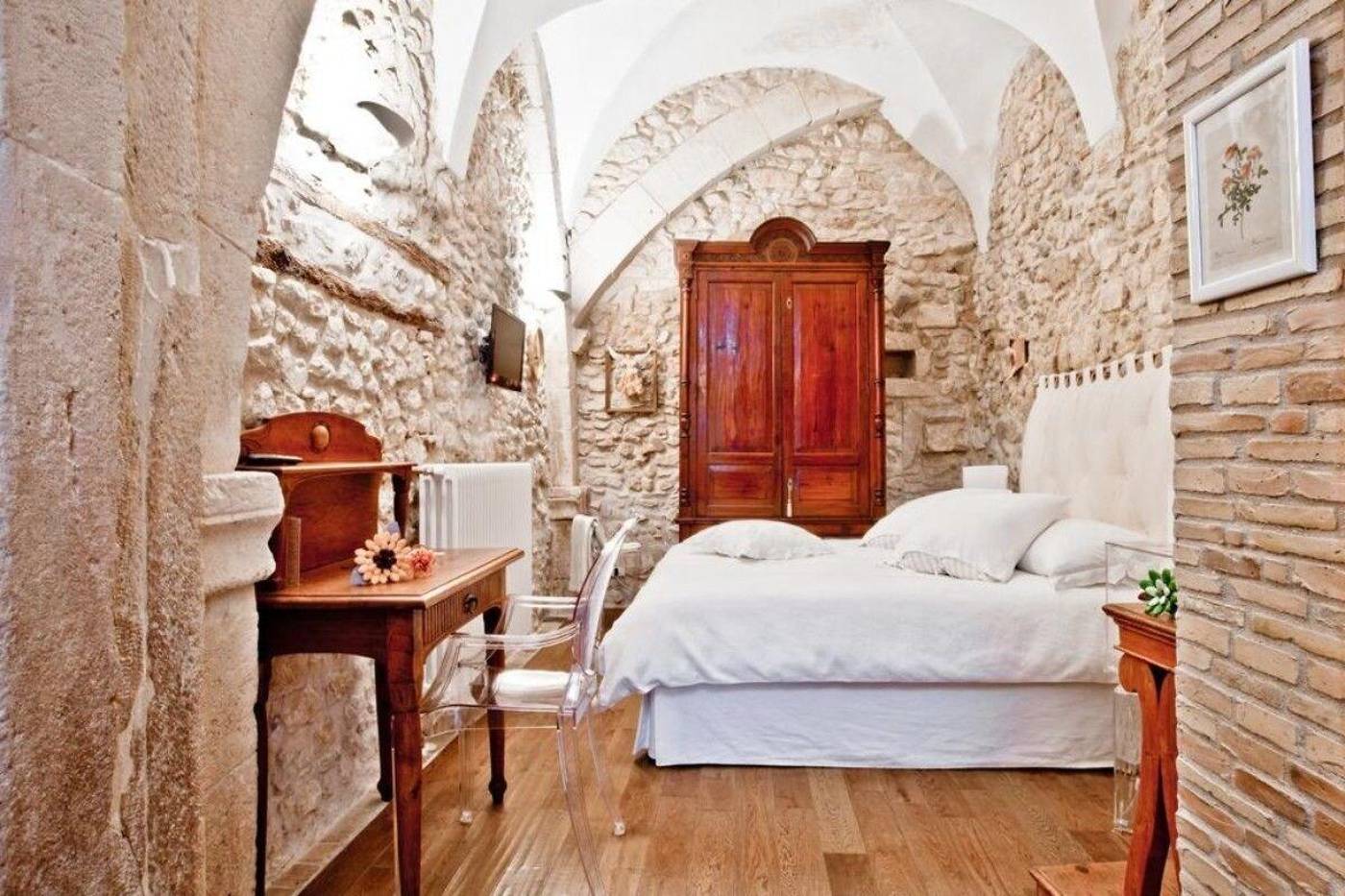 B&B Il Marchese Del Grillo-Italy-SULMONA-Room-2