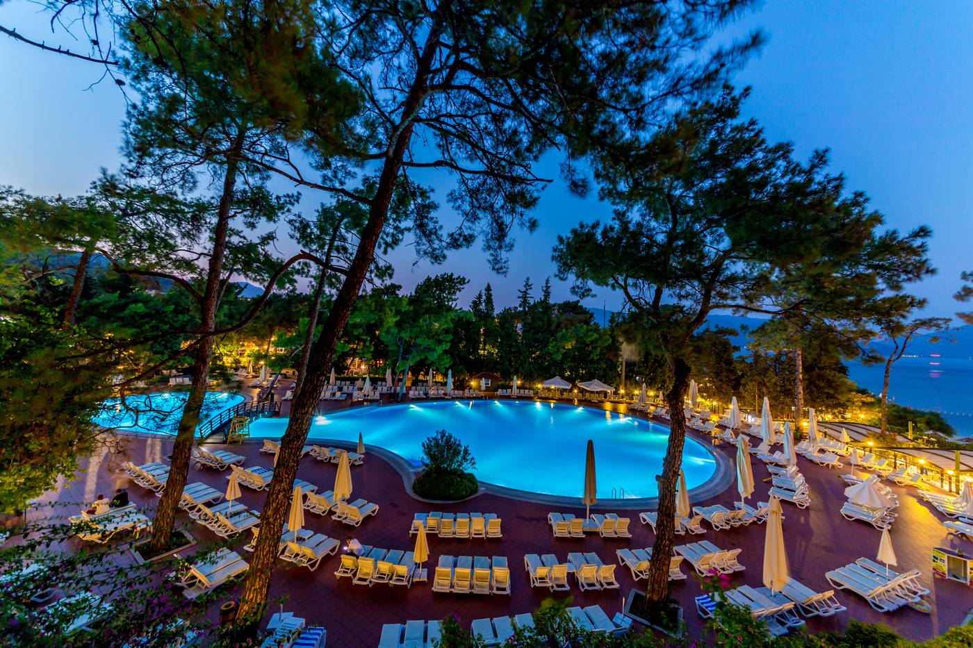 Grand-Yazici-Club-Turban-Thermal-Hotel-Pool-2