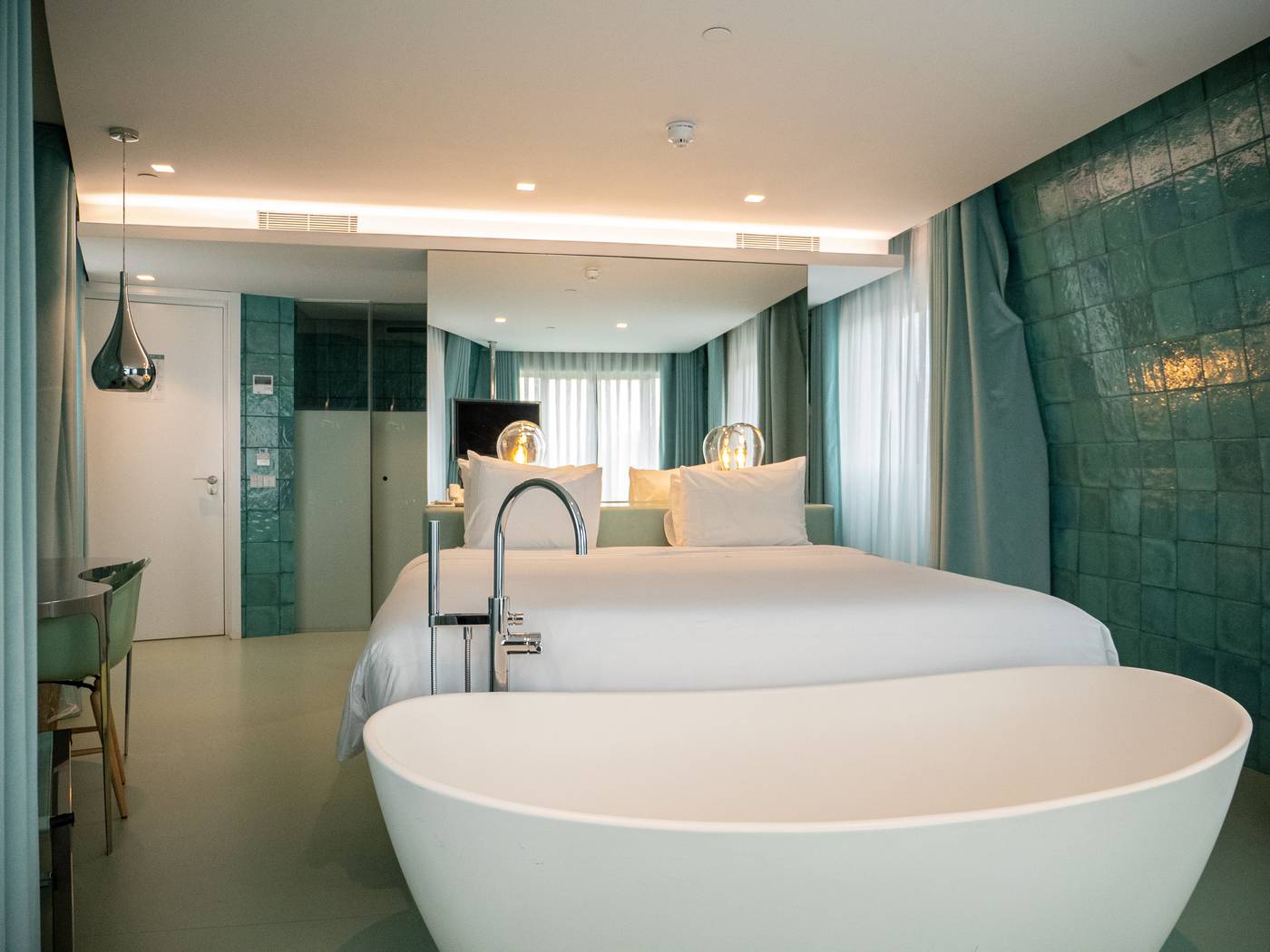 WC-by-The-Beautique-Hotels-Room-7