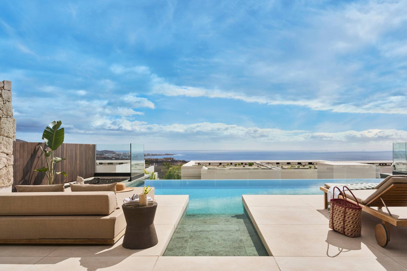 26.03.25 Corales Villas