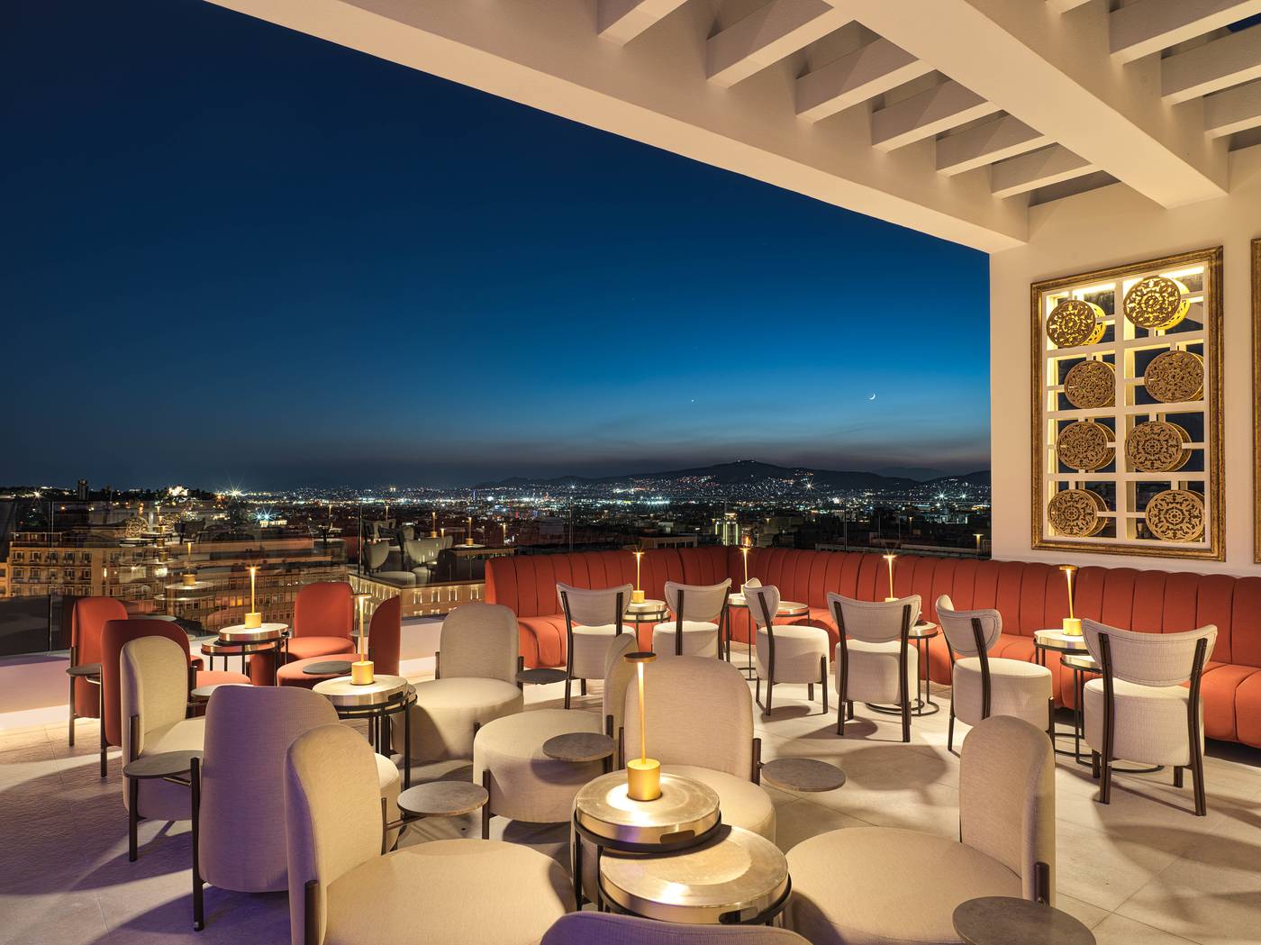 NYX-Esperia-Palace-Athens-by-Leonardo-Hotels-Bar-13