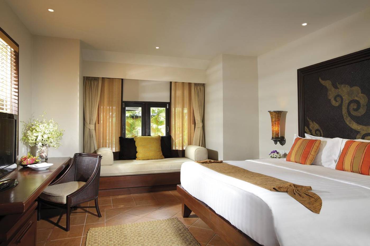 Movenpick Resort & Spa Karon Beach Phuket
