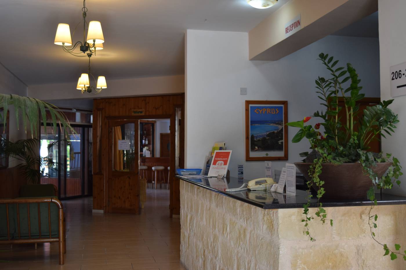 Anna-Hotel-Apartments-Lobby-40