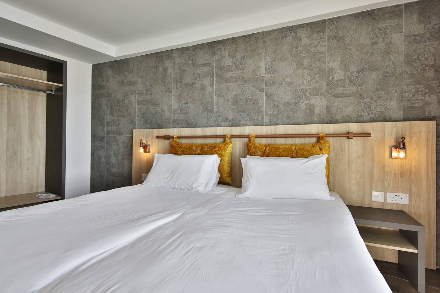Ivy Hotel-Malta-ST JULIANS-Room-9