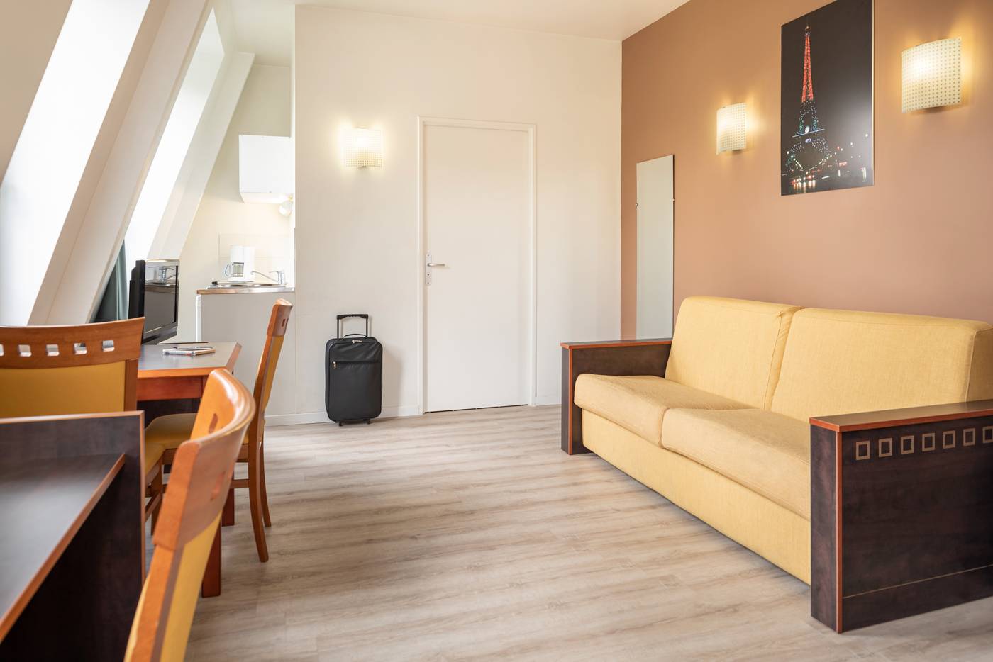 Aparthotel-Adagio-access-Paris-Philippe-Auguste-Room-20