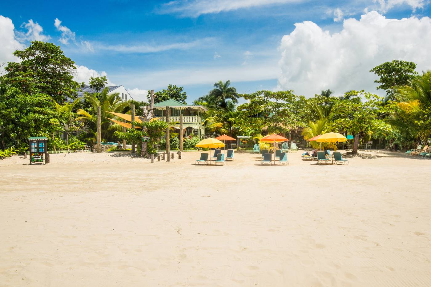 Country-Country-Hotel-Beach-32