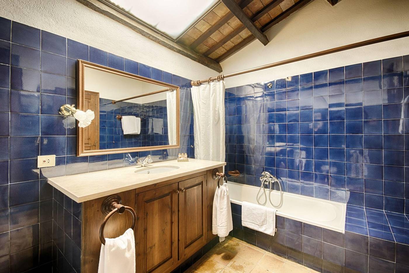 Masia-Can-Pou-Room-22