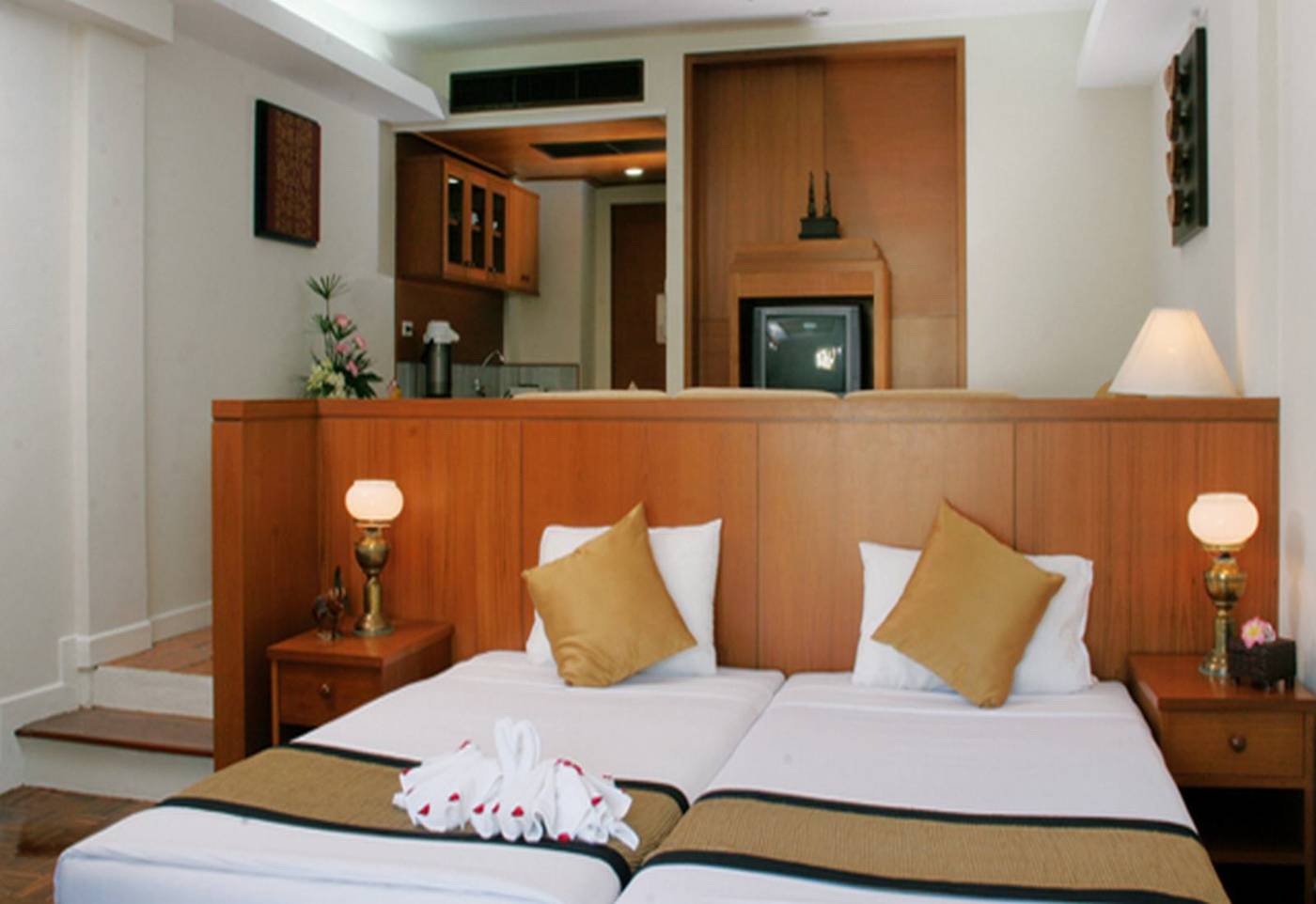 Kantary-Bay-Hotel-Phuket-Room-17