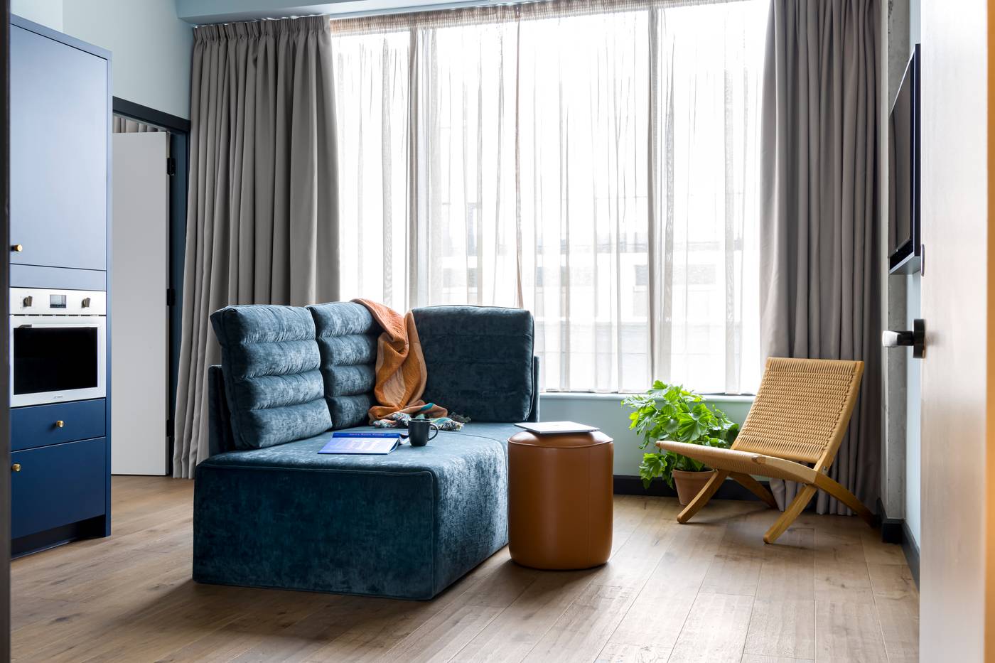 Beckett-Locke--North-Docks-Room-21