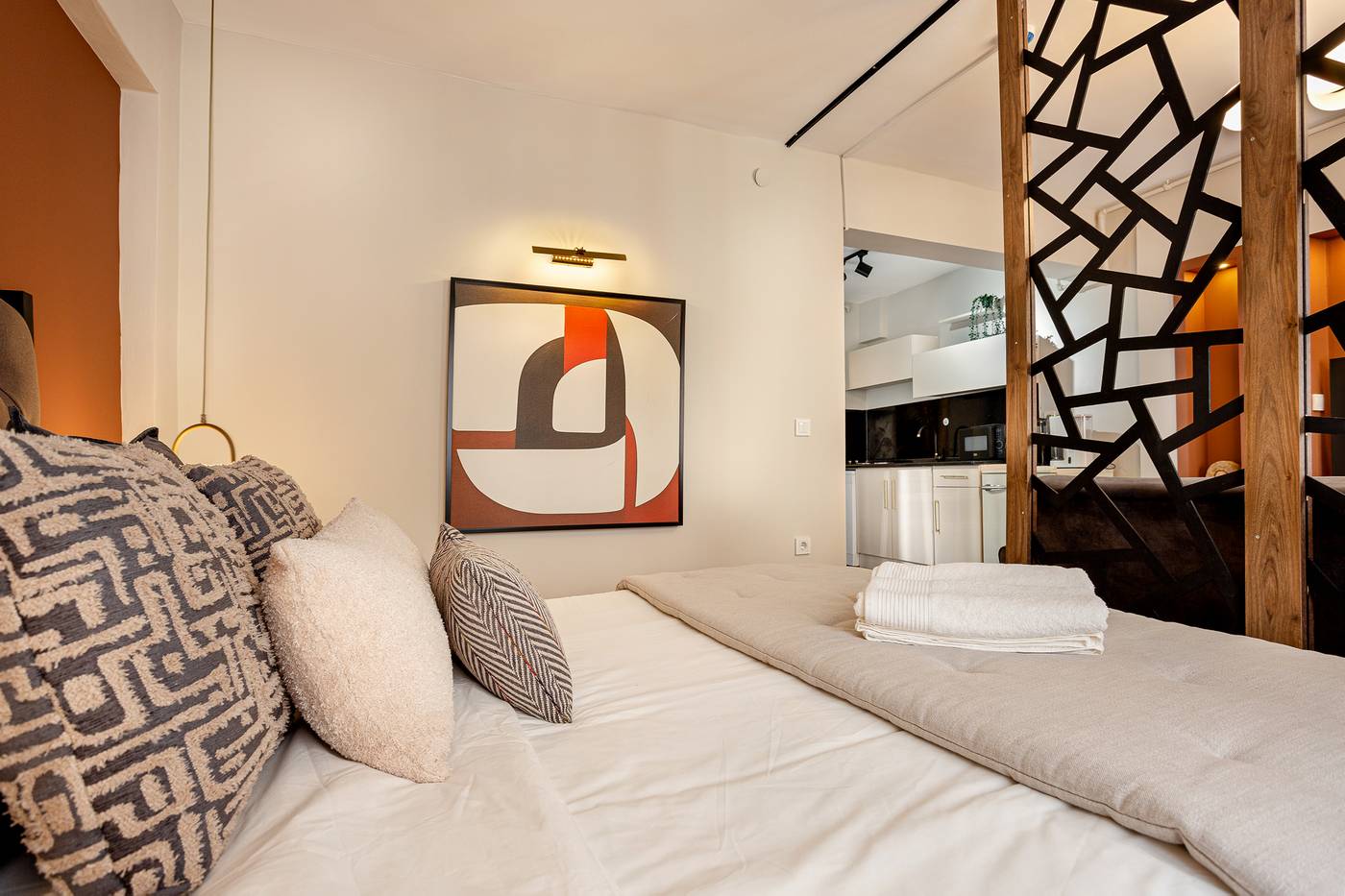 Port-Galata-Suites-Room-16