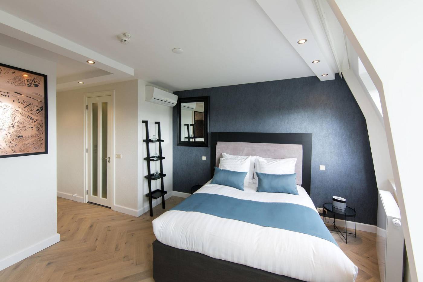 No--377-House-Room-8