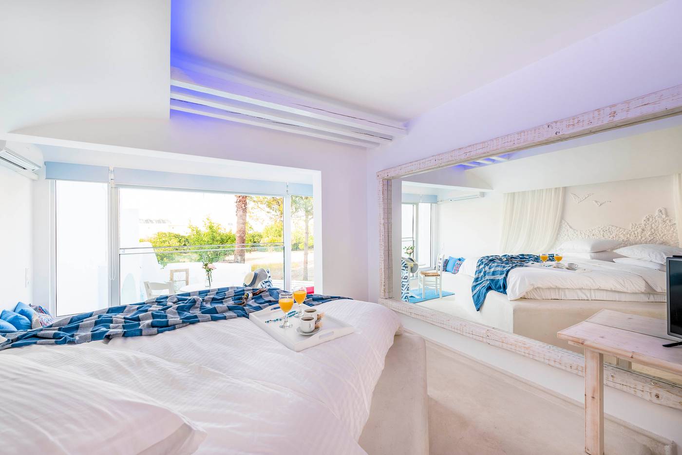 Kouros-Home---Adults-Only--16---Room-22