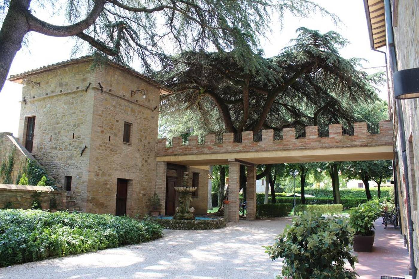 Relais Parco Dei Cavalieri-Italy-PETRIGNANO DASSISI-Lobby-1