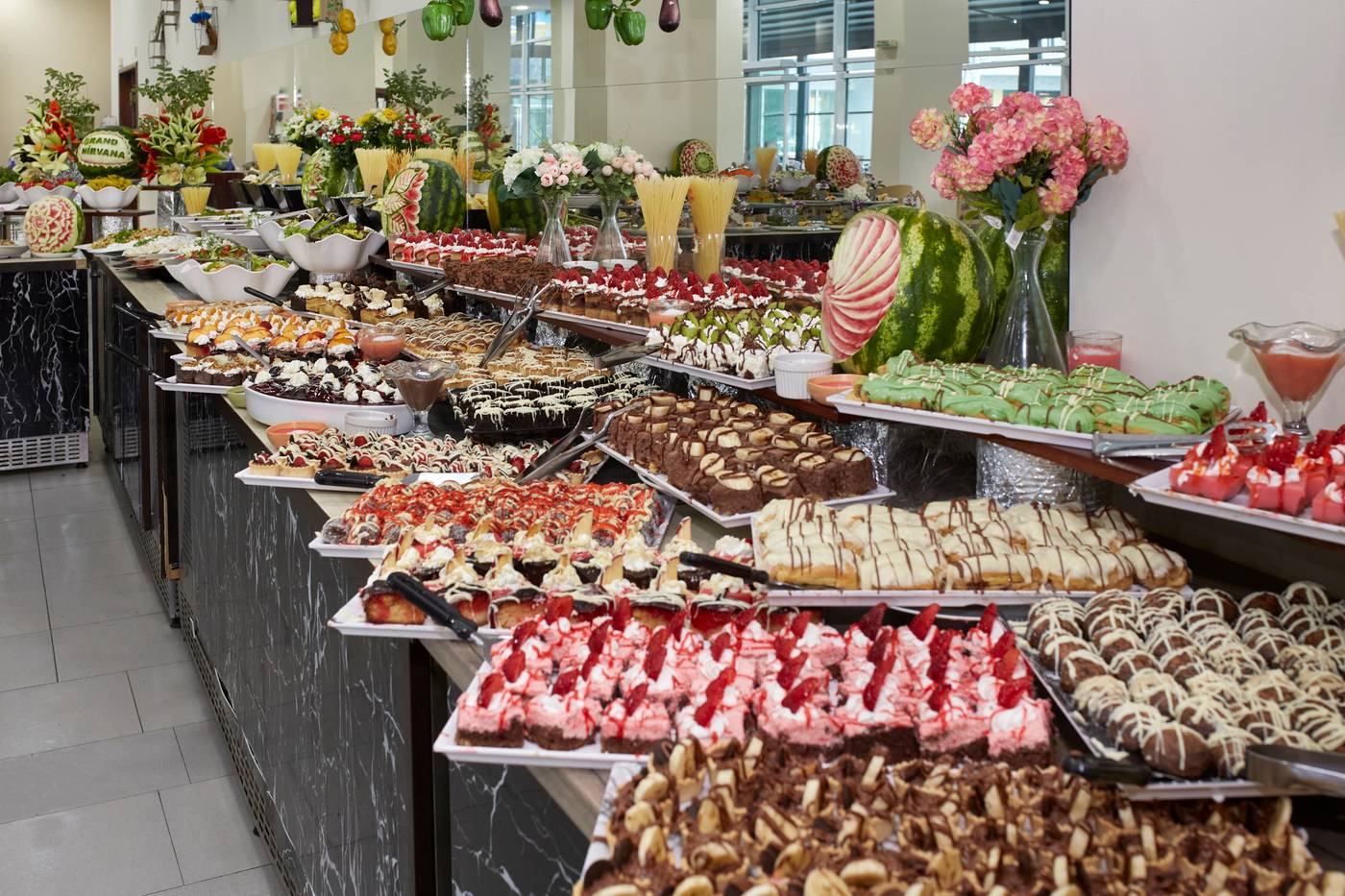 Grand-Hotel-Nirvana---Sunny-Beach-Restaurant-32