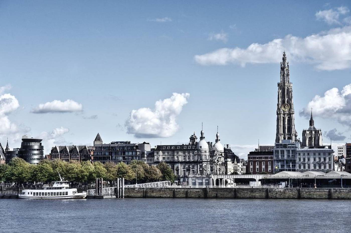 PREMIER SUITES PLUS Antwerp-Belgium-ANTWERP-General view-4