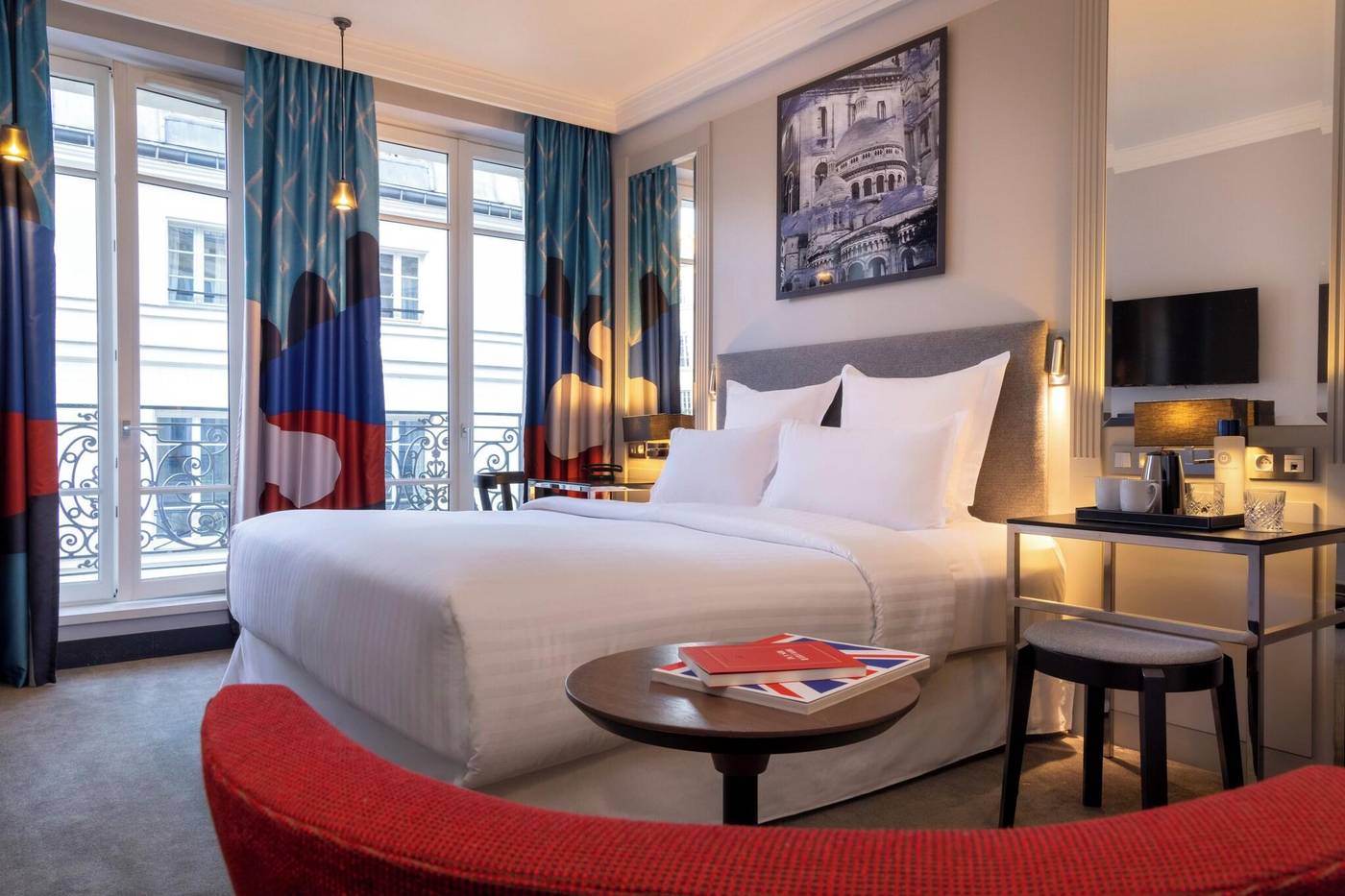 Hotel-Les-Matins-de-Paris-Room-23