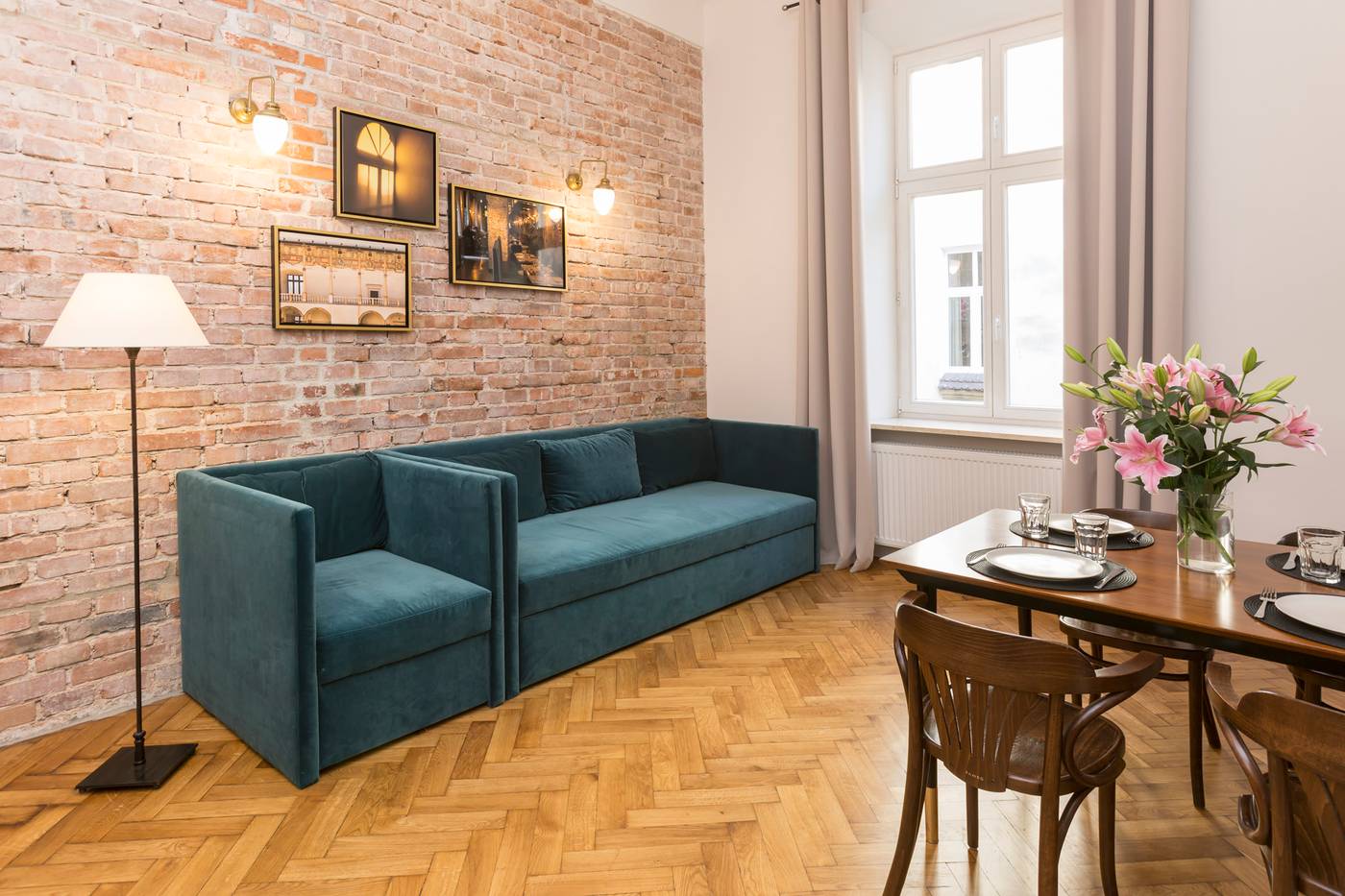 Antique-Apartments-Plac-Szczepanski-Room-8