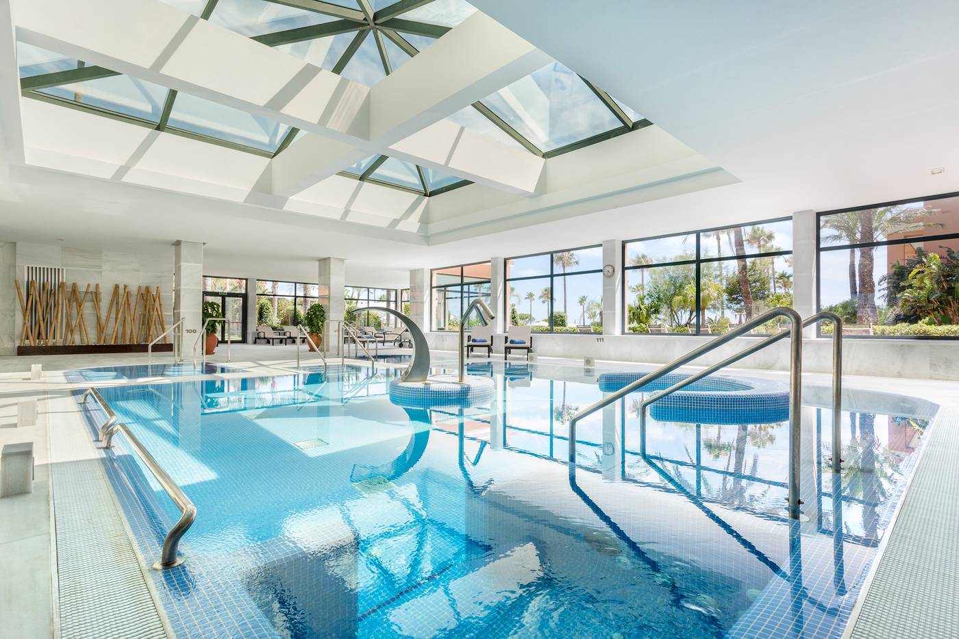 Hipotels-Barrosa-Palace-Pool-61