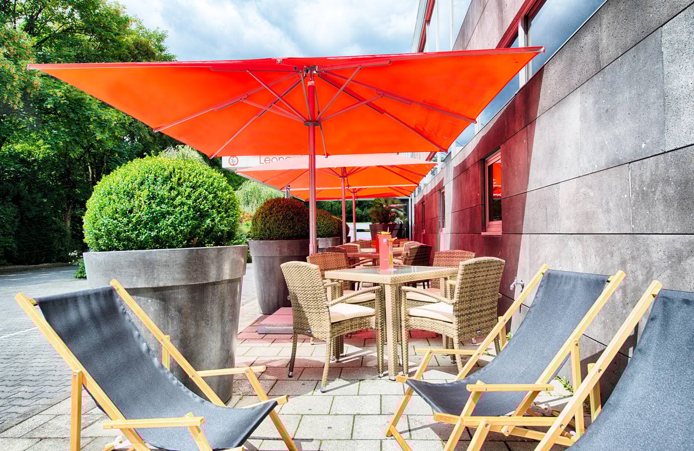 Leonardo-Hotel-Munich-Arabellapark-Terrace-26