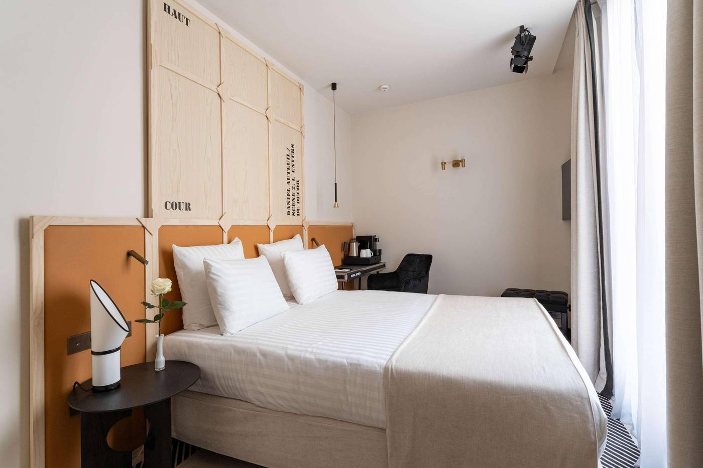 Astra-Opera-Astotel-Room-30