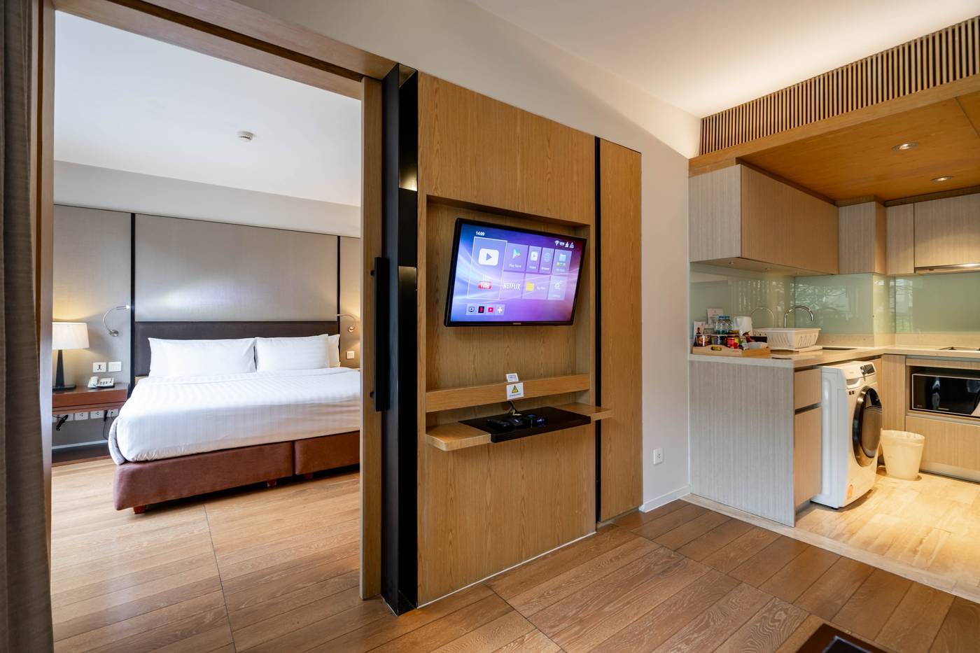 Arcadia-Suites-Bangkok-Room-21