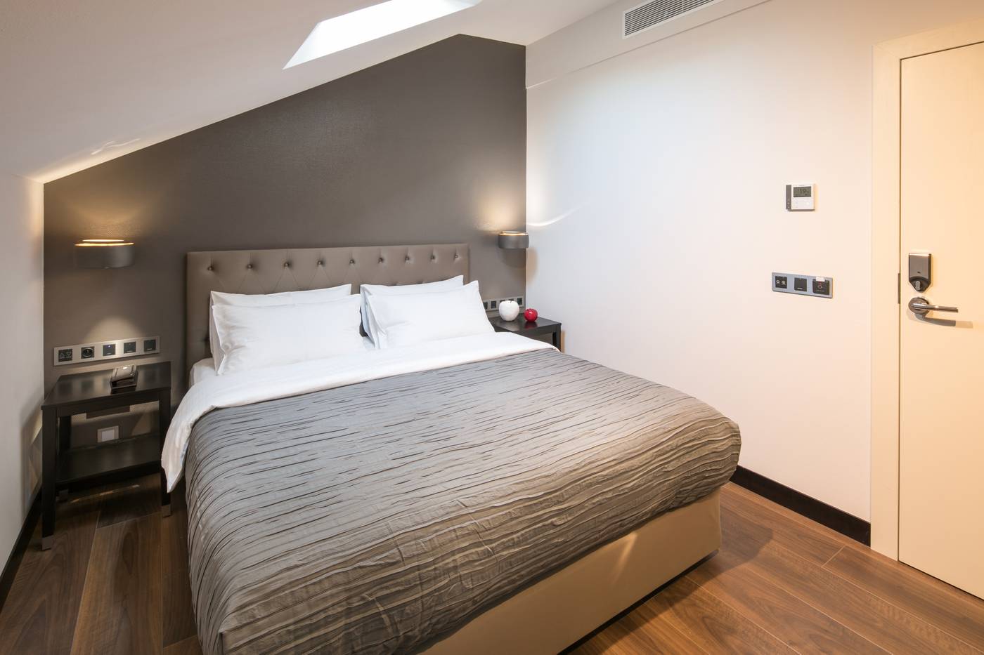 Quentin-Prague-Hotel-Room-11