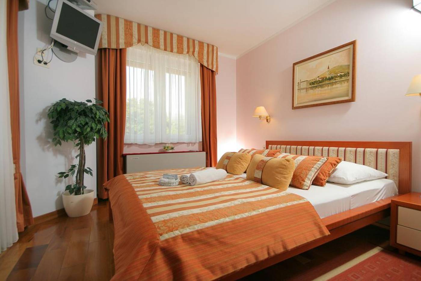 Trogir-General-view-9