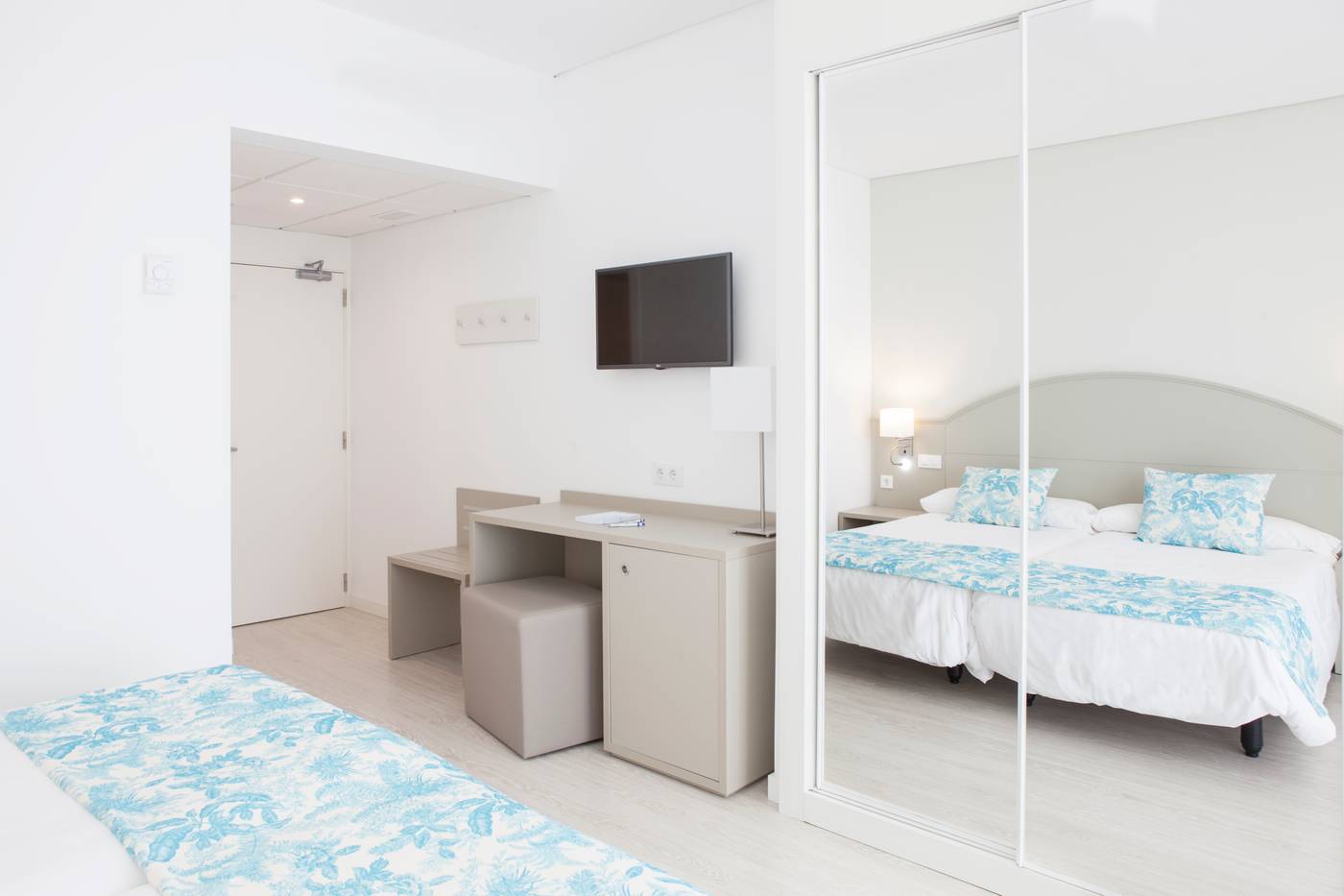 Hotel-Alay---Adults-Only-Room-39