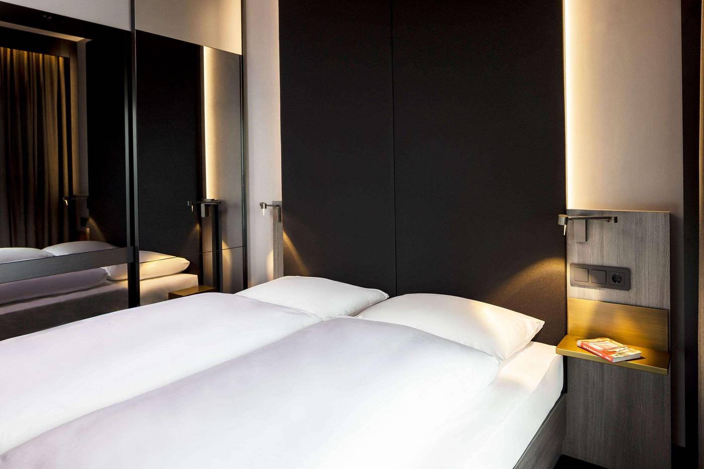 Hotel-Amano-East-Side-Room-17