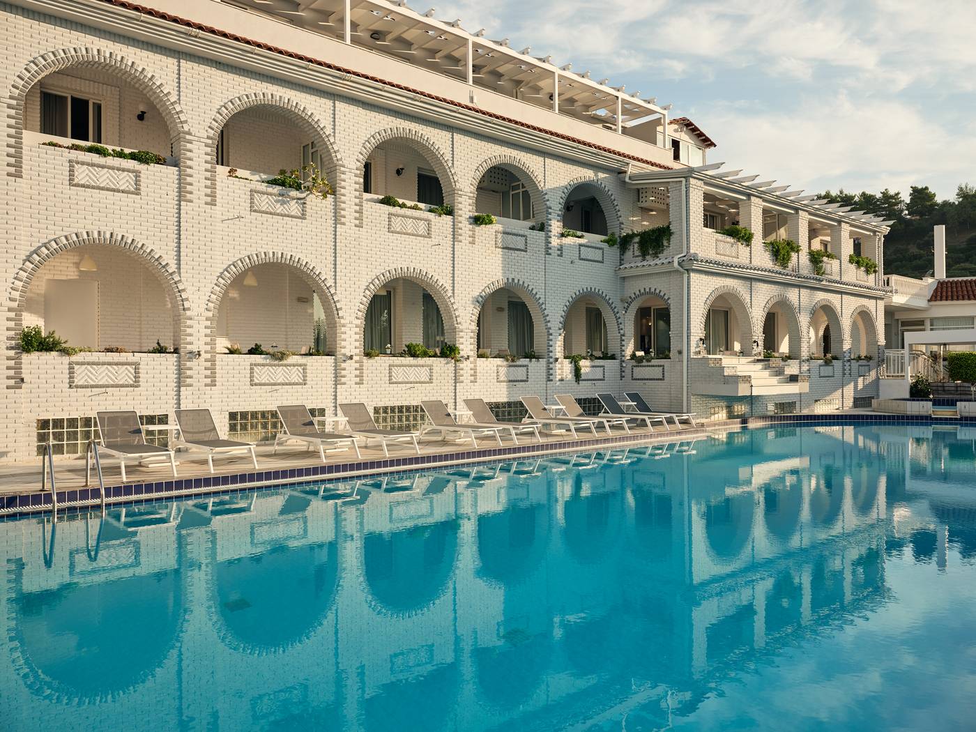 Meandros-Boutique---Spa-Hotel---Adults-Only-Pool-3