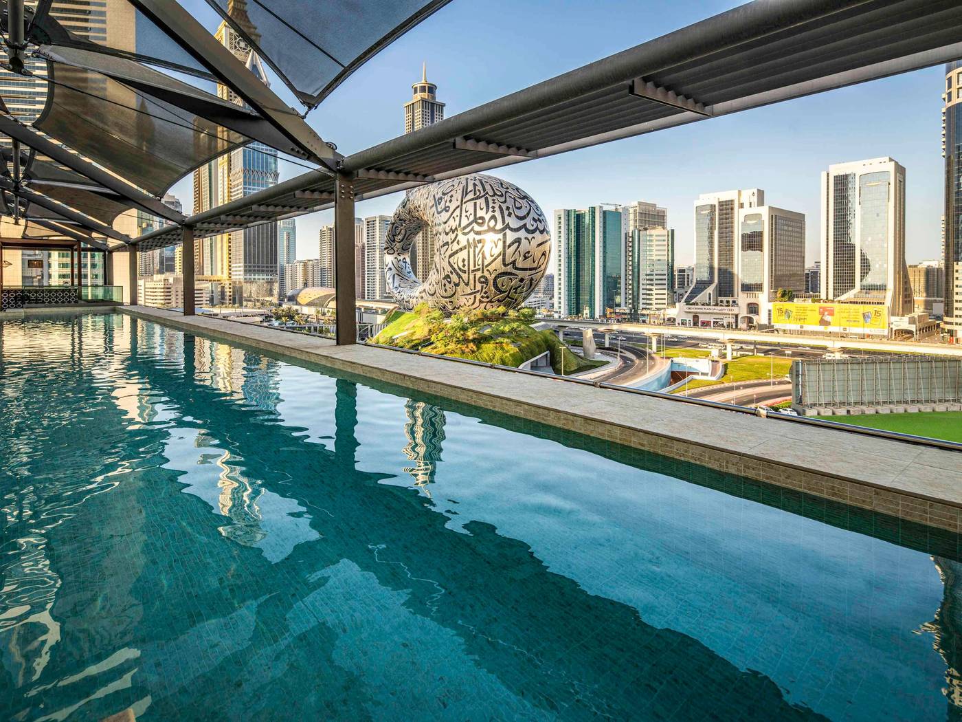 25hours-Hotel-Dubai-One-Central-Pool-1