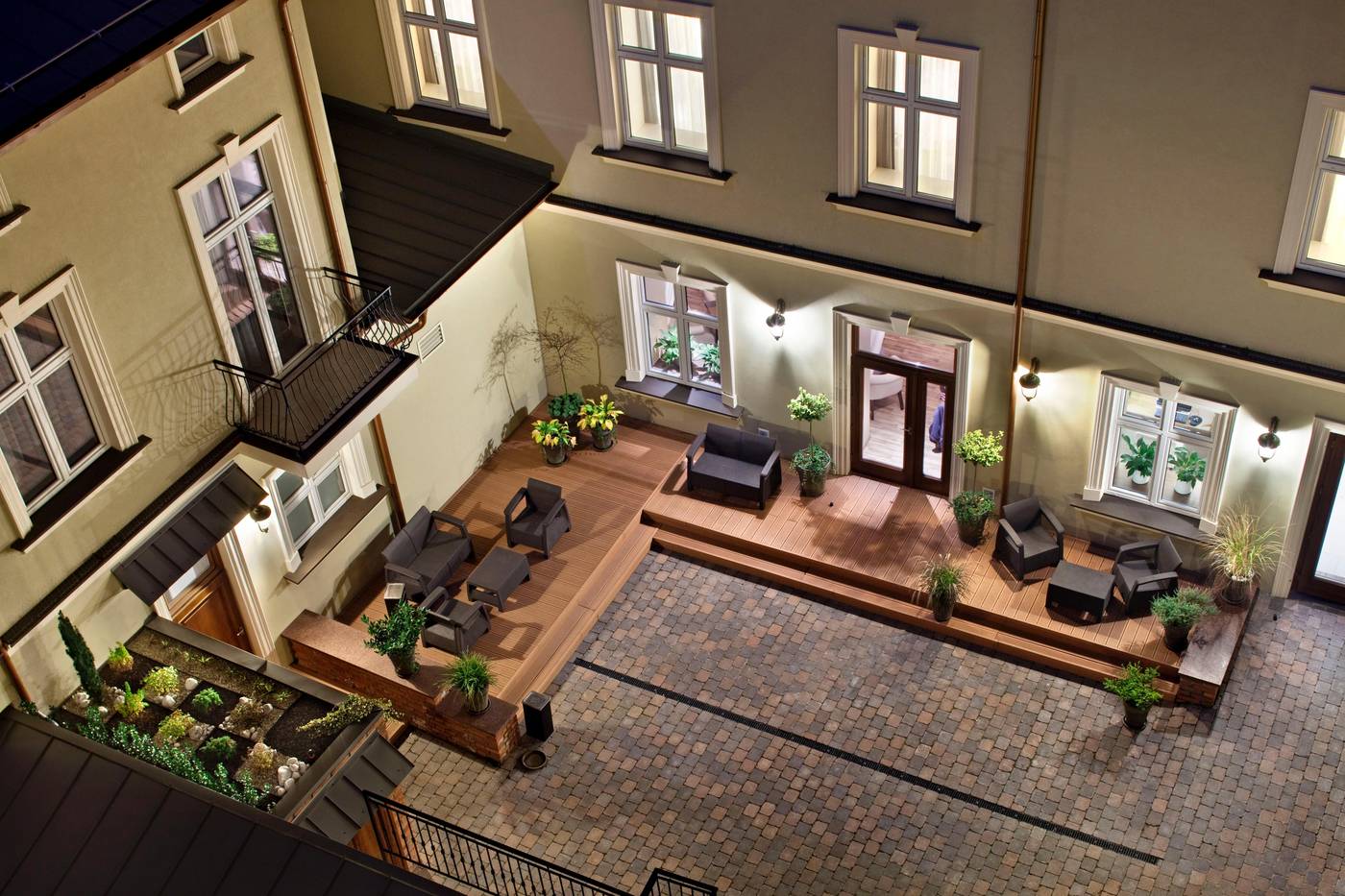 Metropolitan-Boutique-Hotel-General-view-1