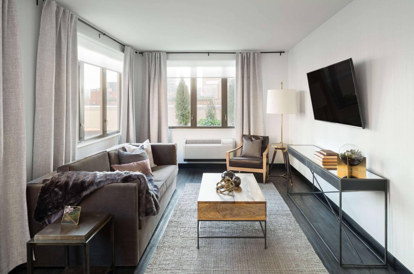 Hilton-Garden-Inn-New-York-Tribeca-Room-12