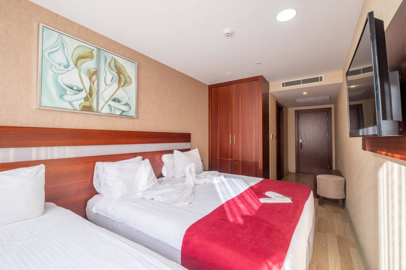 Park-by-Clover-Hotel-Room-25