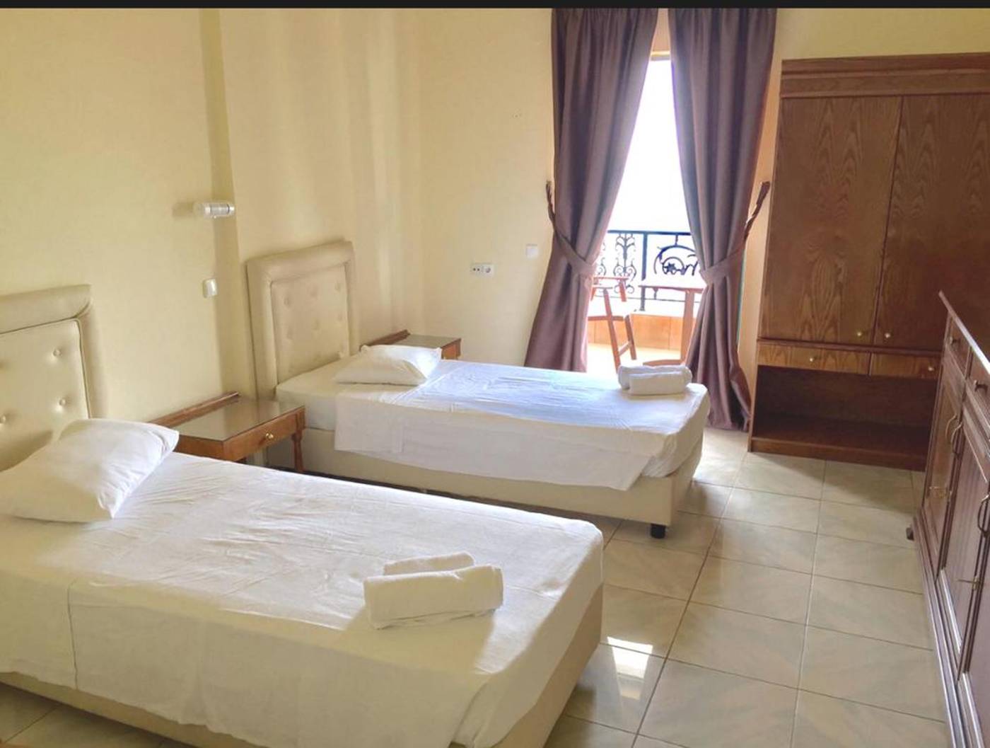 Diogenis-Blue-Palace-Room-32