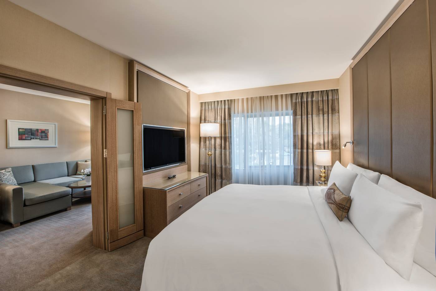 Renaissance-Polat-Istanbul-Room-34