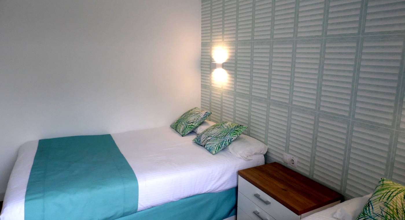 Canary-Garden-Club-Room-32