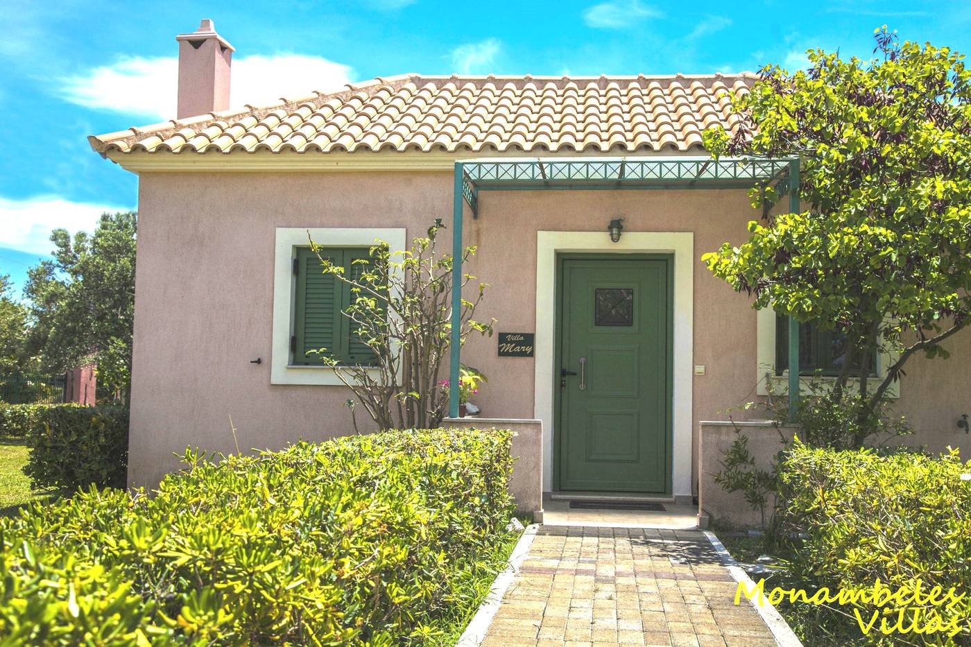 Monambeles-Villas-Lobby-21