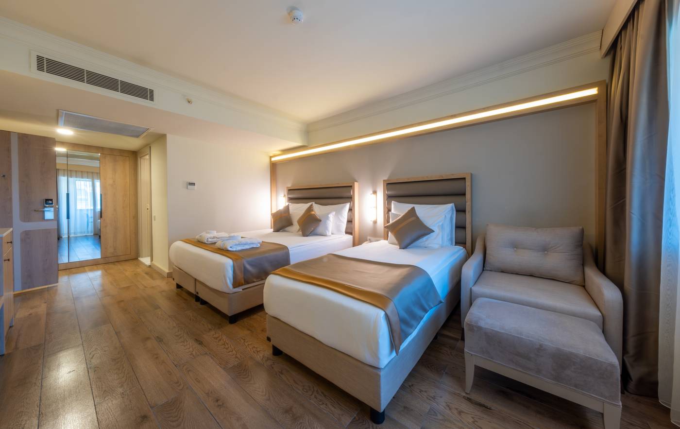 Aydinbey-King-s-Palace-Spa---Resort-Room-22