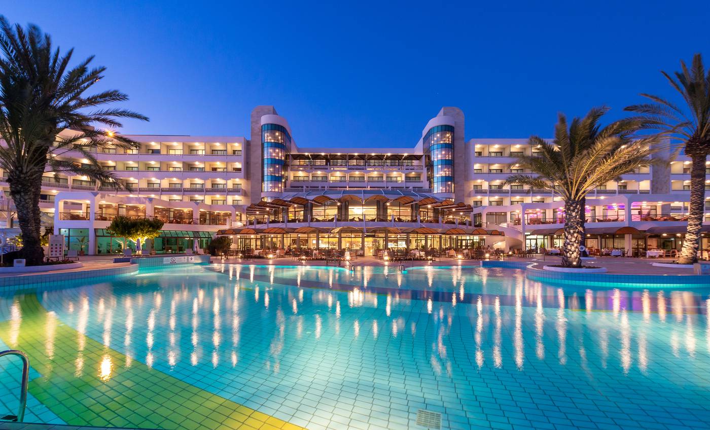 Constantinou-Bros-Athena-Beach-Hotel-General-view-4