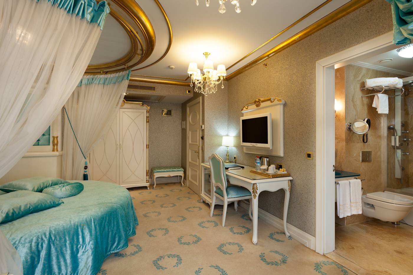 Ottoman-s-Life-Hotel-S-Class-Room-17