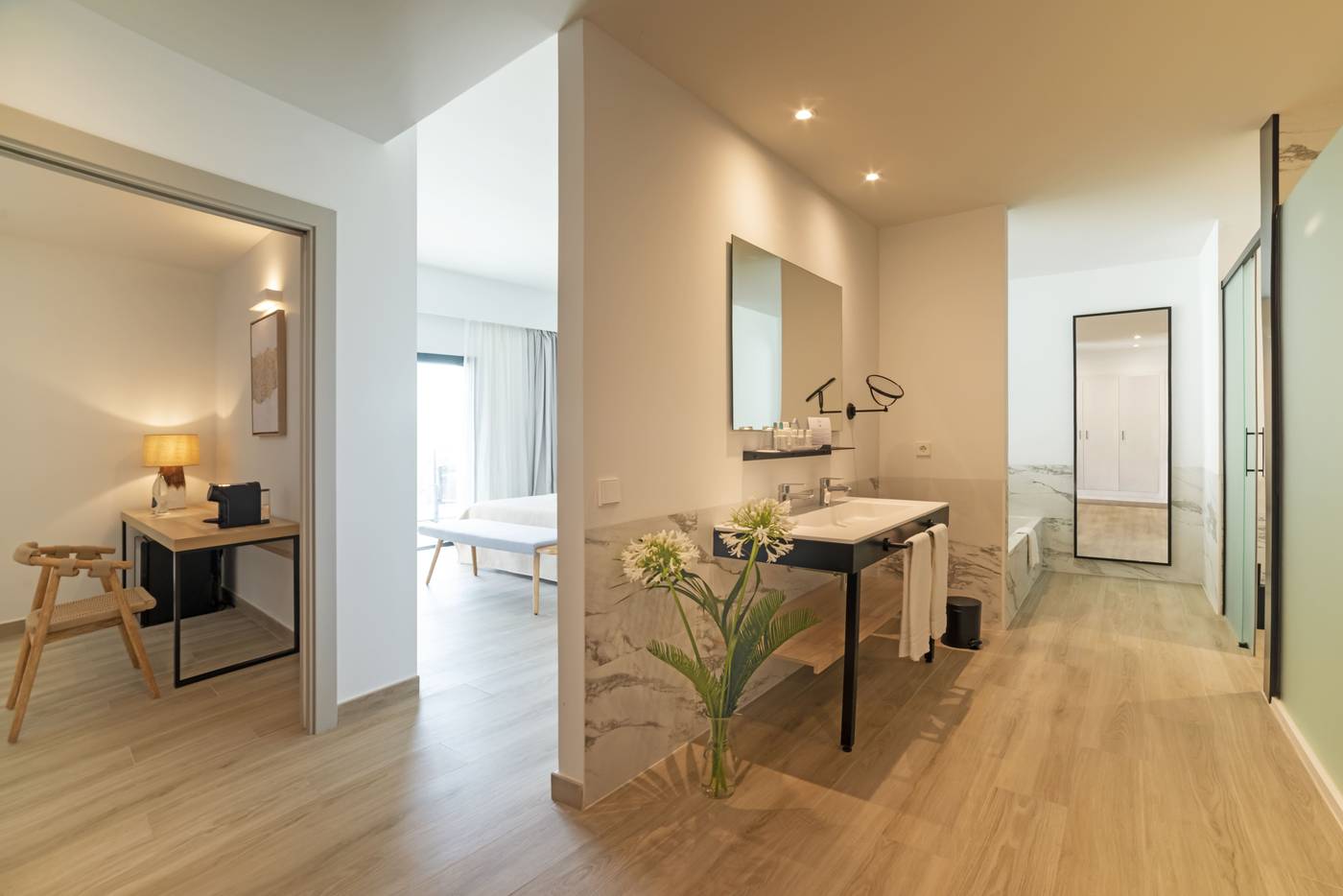 Cabogatamar-Garden-Room-27